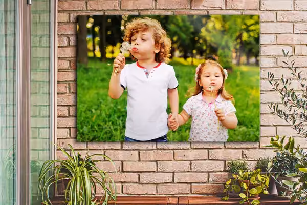 Foto op aluminium voor buiten aan stenen muur