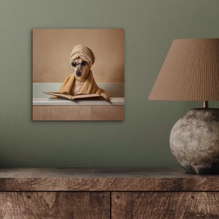 Aluminium schilderij - Bad - Hond - Boek - Zonnebril — 4